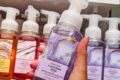 Bath & Body Works CFO to step down, retailer shifts to 'off-mall' stores