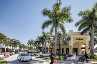 Top 10 U.S. Outlet Malls for Luxury Shopping