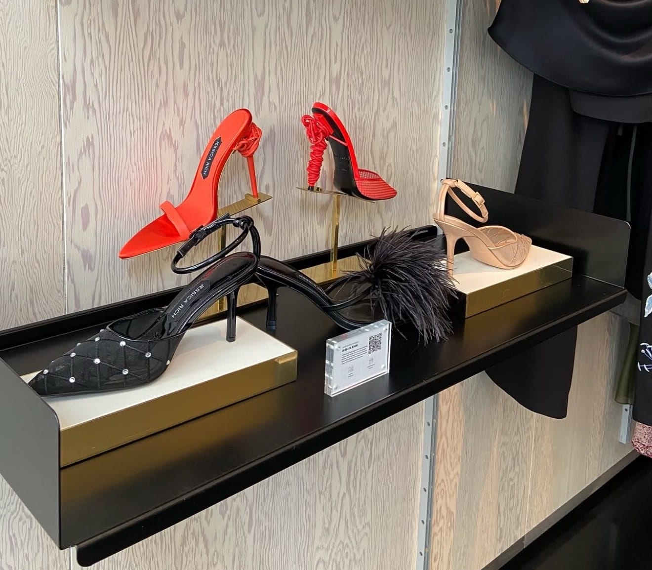 Jessica Rich Expands Retail Presence with Wolf & Badger