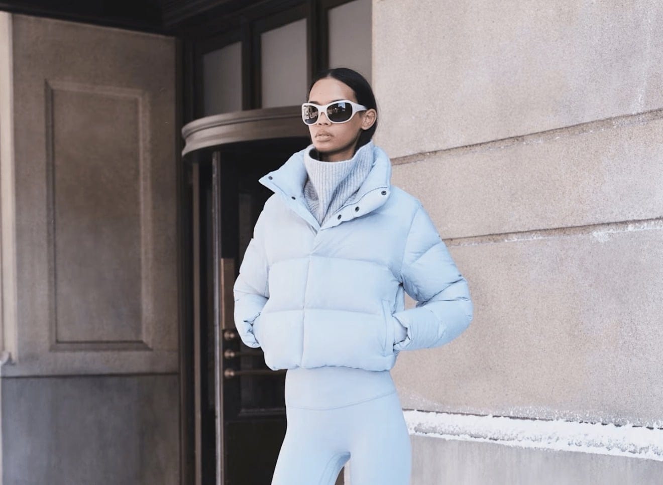 Aritzia Delivers Blowout Q2 Results with Yearly Revenue Increase of 32%